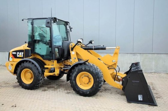 Caterpillar 908H2 Wheel Loader picture