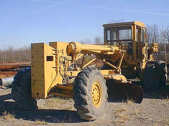 Caterpillar 16 Motor Grader picture