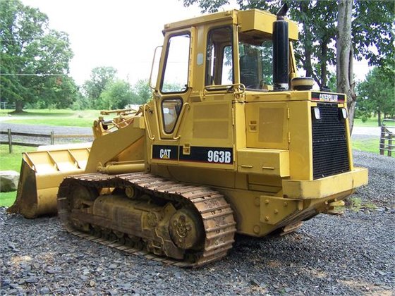 Caterpillar 963B Crawler Loader picture