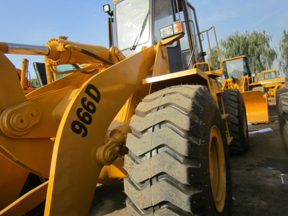 Caterpillar 966D Wheel Loader picture