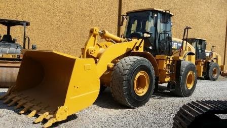 Caterpillar 966H Wheel Loader picture
