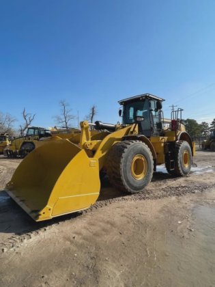 Caterpillar 972K Wheel Loader picture