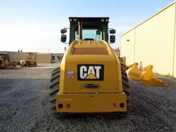 Caterpillar CP56B Compactor picture