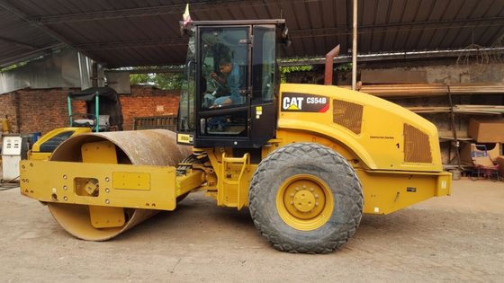 Caterpillar CS54B Compactor picture