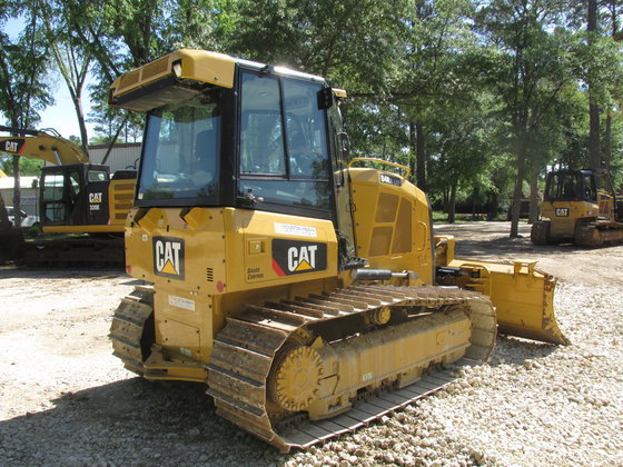 Caterpillar D4K2 LGP Dozer picture