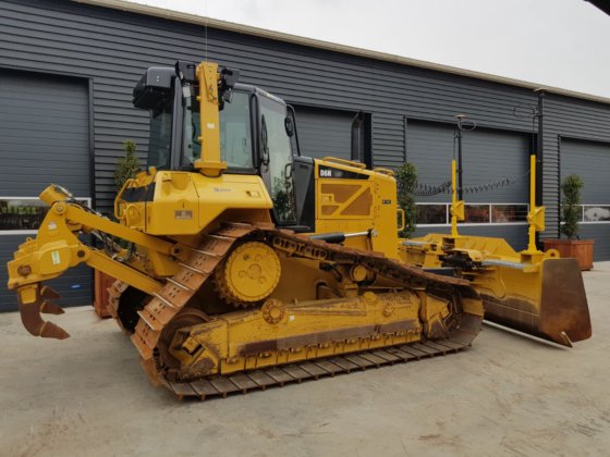 Caterpillar D6N Dozer picture