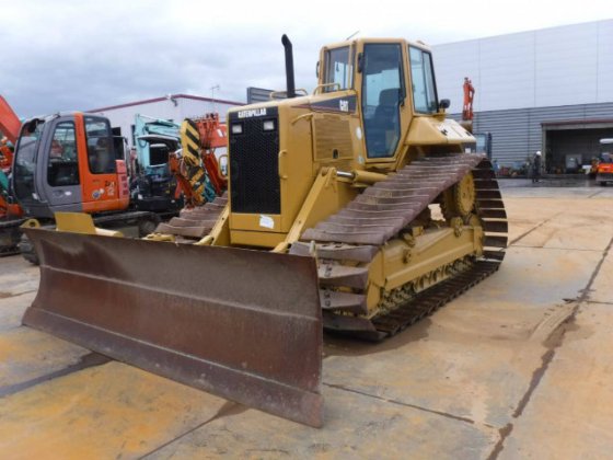 Caterpillar D6N Dozer picture