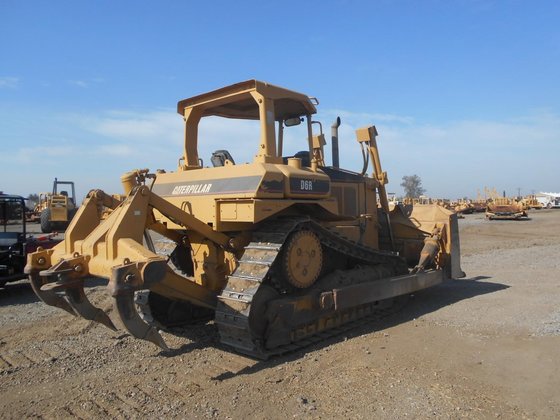 Caterpillar D6R Dozer picture