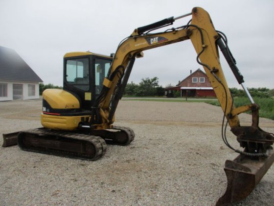 Caterpillar 304 Excavator picture