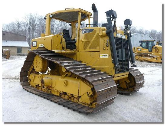 Caterpillar D6T LGP Dozer picture