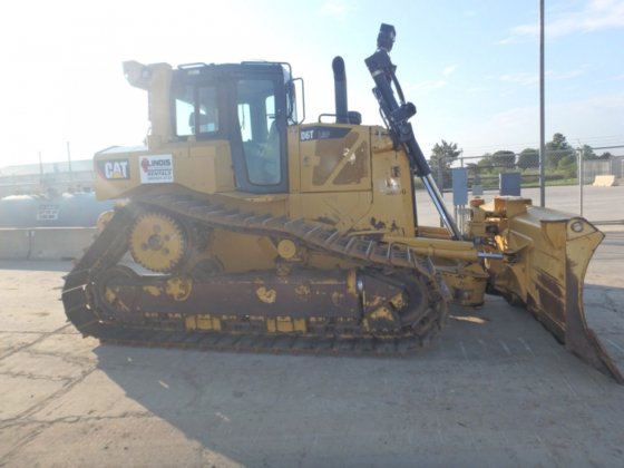 Caterpillar D6T LGP Dozer picture
