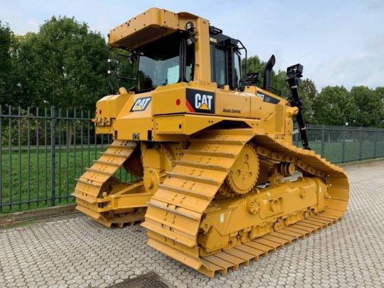 Caterpillar D6T LGP Dozer picture