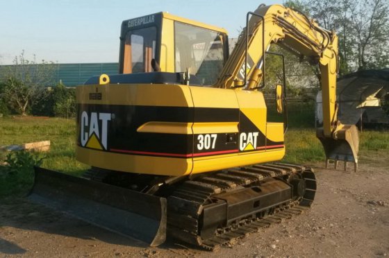 Caterpillar 307 Excavator picture