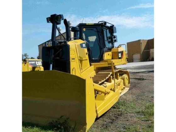 Caterpillar D7E Dozer picture
