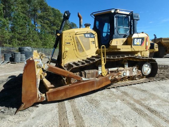 Caterpillar D7E LGP Dozer picture