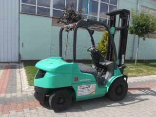 Mitsubishi FD30N Forklift picture