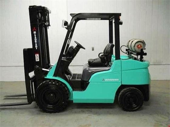 Mitsubishi FG35N Forklift picture