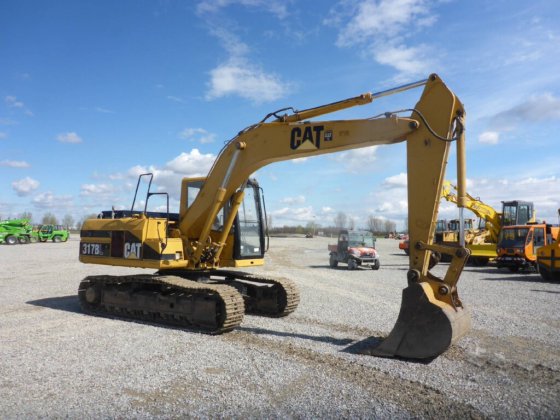 Caterpillar 317 Excavator picture