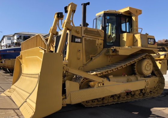 Caterpillar D9R Dozer picture