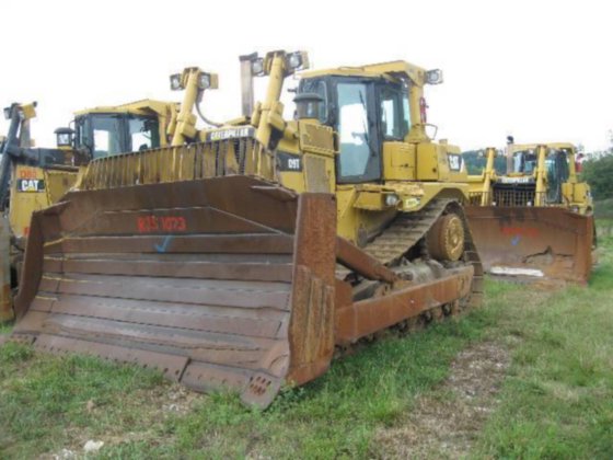 Caterpillar D9T Dozer picture