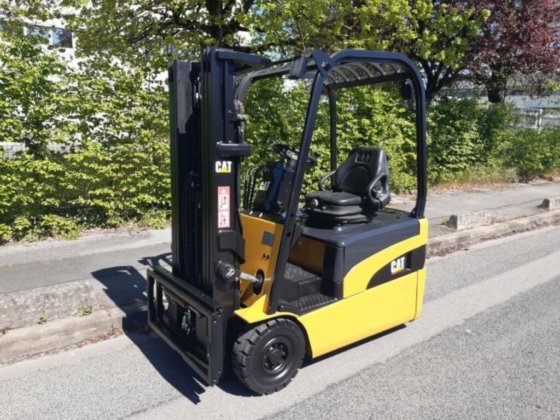 Caterpillar EP16NT Forklift picture