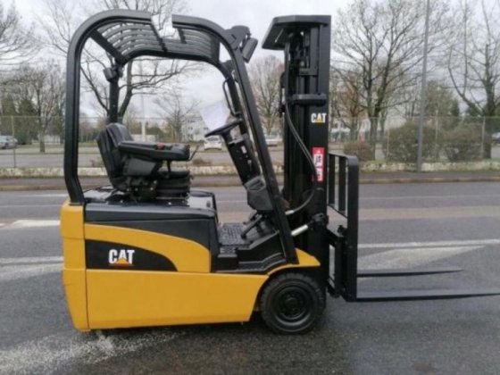 Caterpillar EP16NT Forklift picture