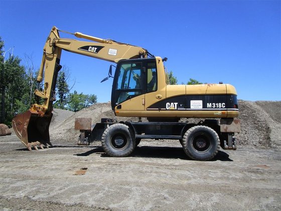 Caterpillar M318C Excavator picture