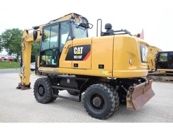 Caterpillar M318F Excavator picture