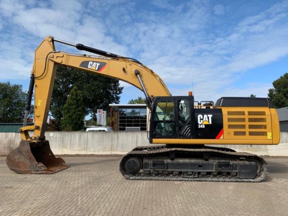 Caterpillar 349 Excavator picture