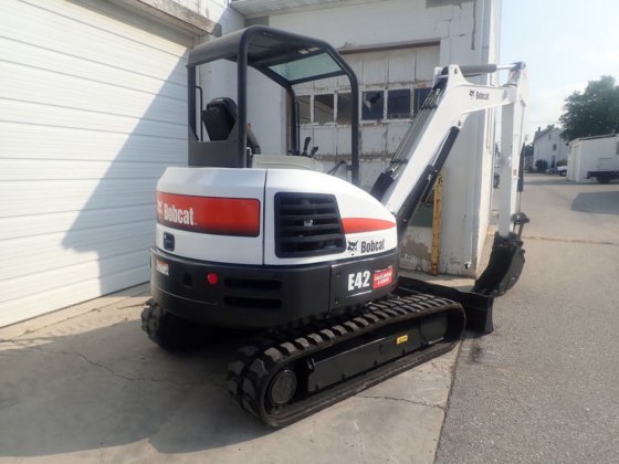 Bobcat E42 Excavator picture