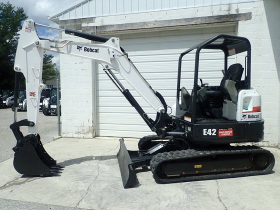 Bobcat E42 Excavator picture