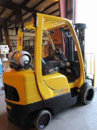 Hyster S60FT Forklift picture
