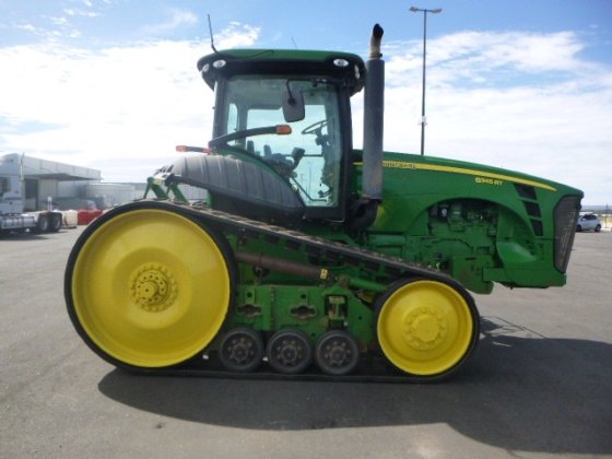 John Deere 8345RT Tractor picture