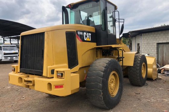 Caterpillar 938 Wheel Loader picture