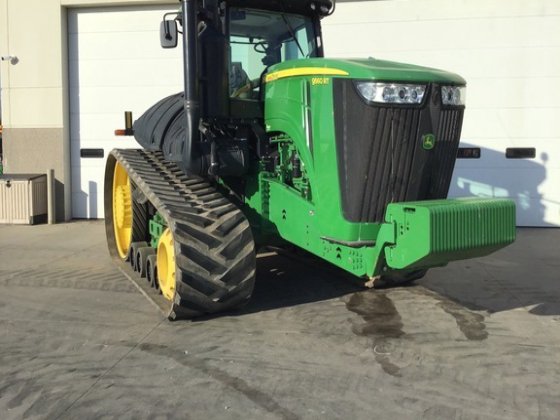 John Deere 9560RT Tractor picture