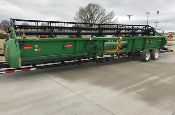 John Deere 630F Harvester Header picture