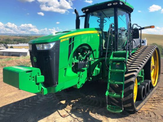 John Deere 8360RT Tractor picture