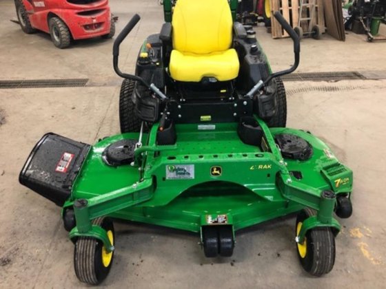 John Deere Z950M Lawn Mower picture