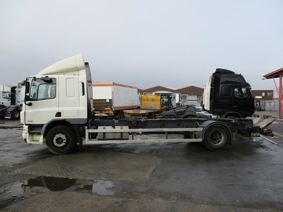 DAF CF 65.220 Transportation & Trailer picture