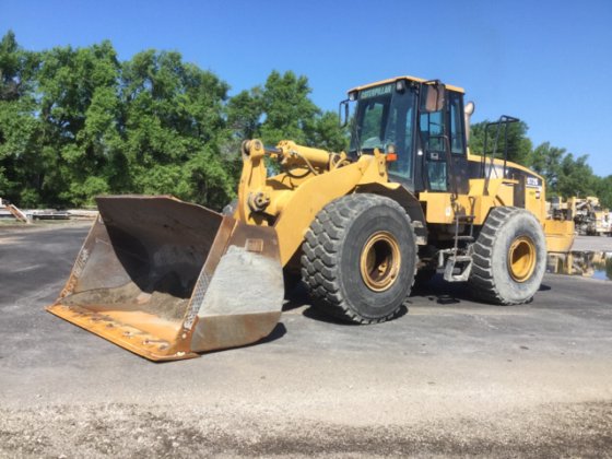 Caterpillar 972 Wheel Loader picture