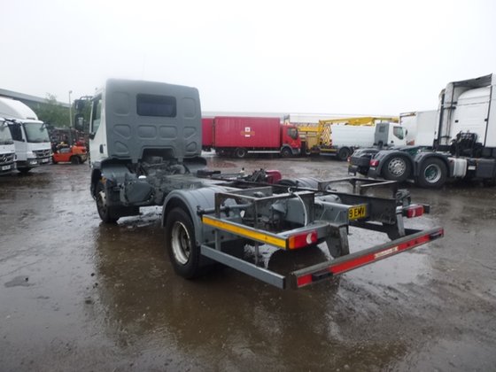 DAF LF 55.220 Transportation & Trailer picture