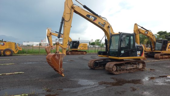 Caterpillar 313D Excavator picture