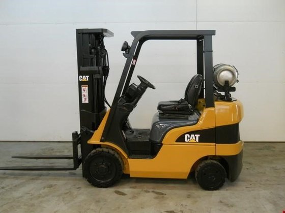 Caterpillar C5000 Forklift picture