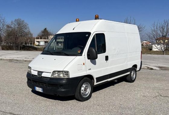 Peugeot Boxer Van picture