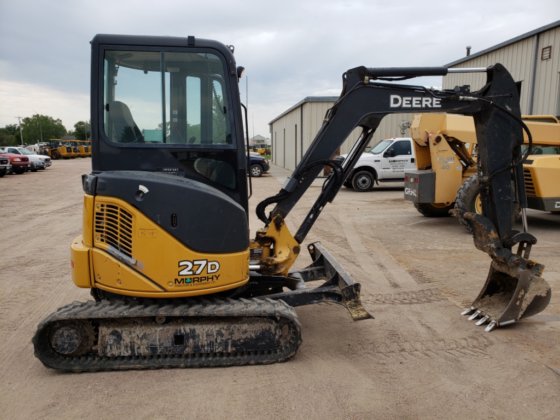 John Deere 27D Excavator picture