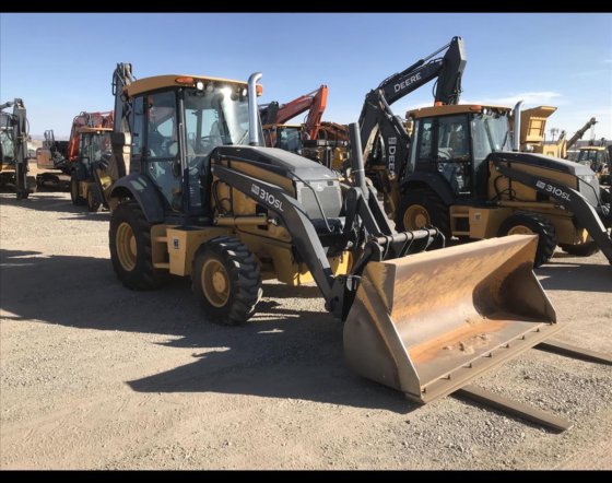 John Deere 310SL Backhoe Loader picture
