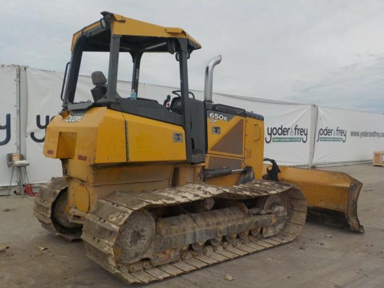 John Deere 650K Dozer picture