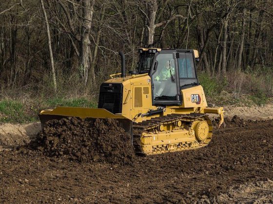 Caterpillar D4 Dozer picture