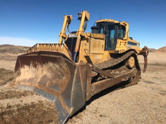 Caterpillar D8 Dozer picture