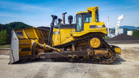 Caterpillar D9 Dozer picture